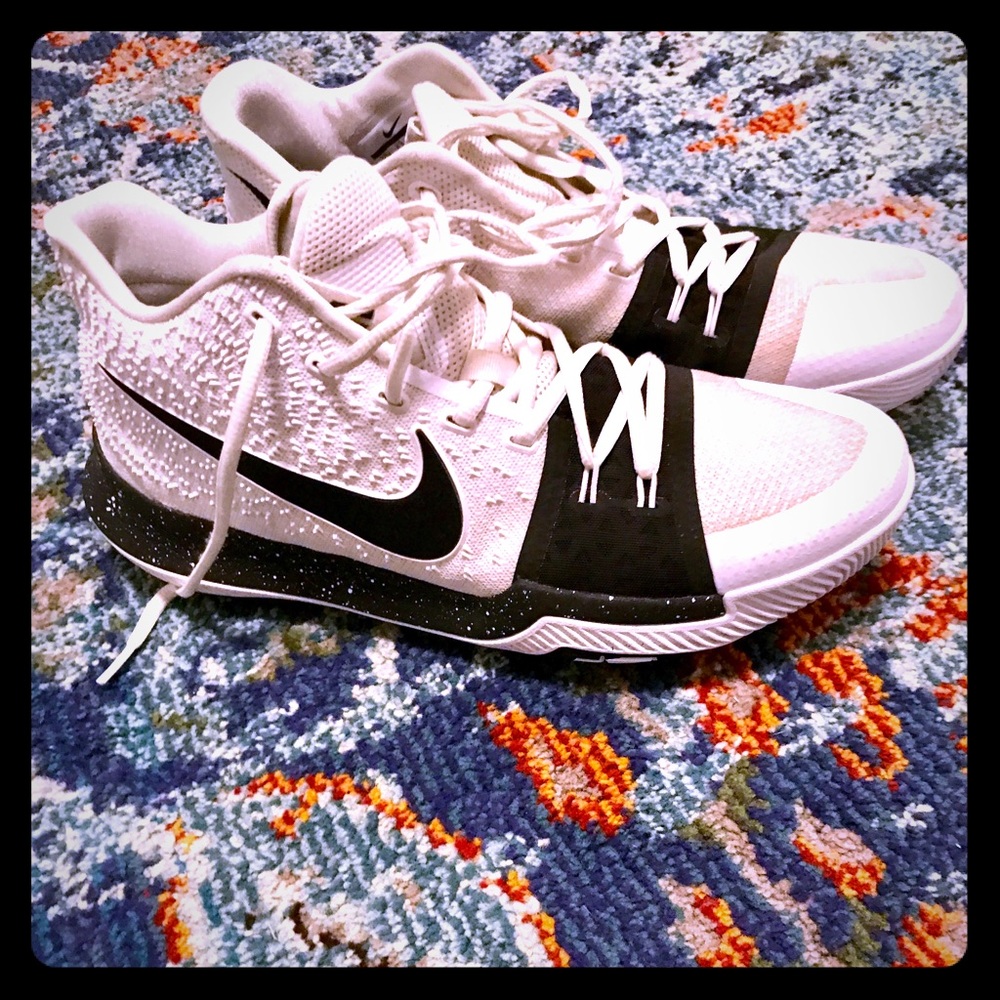 Nike Basketball Shoes Size 10.5